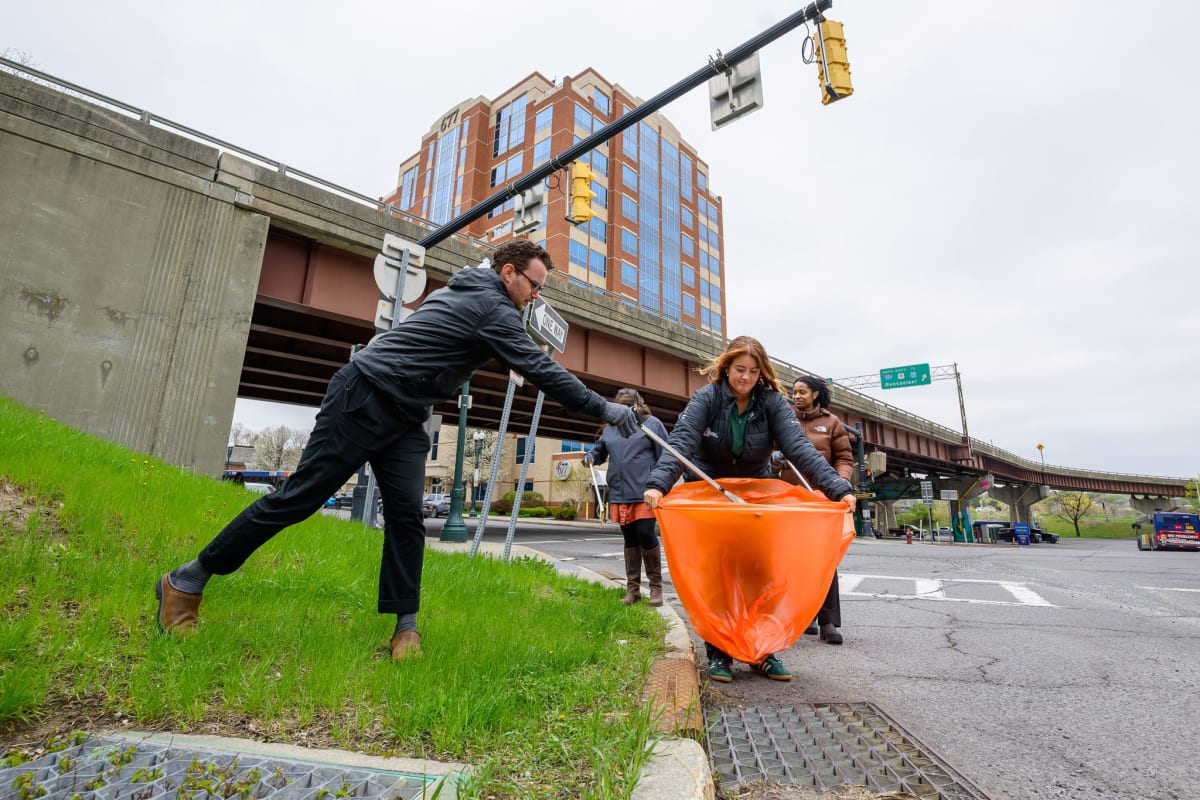 Albany Volunteers Clean Downtown Streets for Earth Day