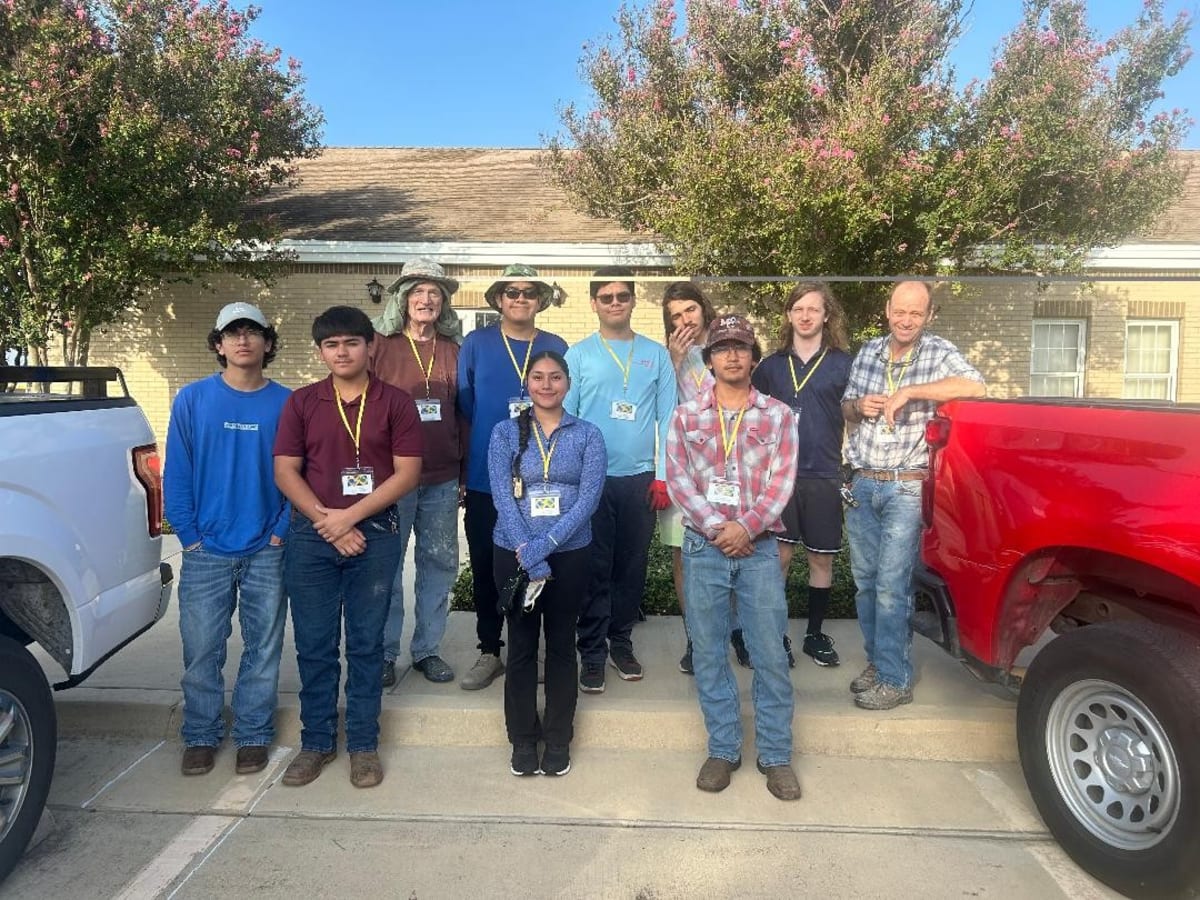 Laredo Volunteers Help 248 Homes After Texas Floods