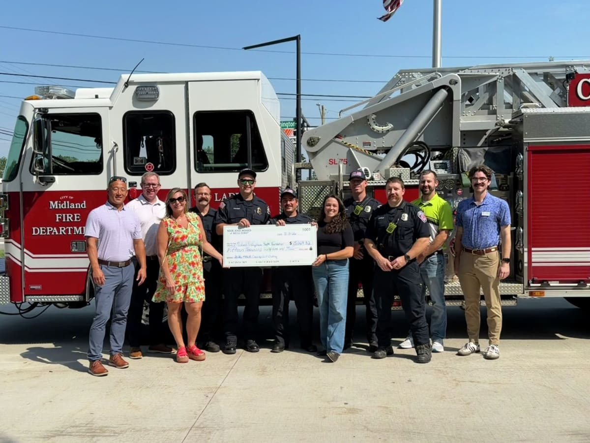 Midland Realtors Raise $15K for Firefighters Youth Fund