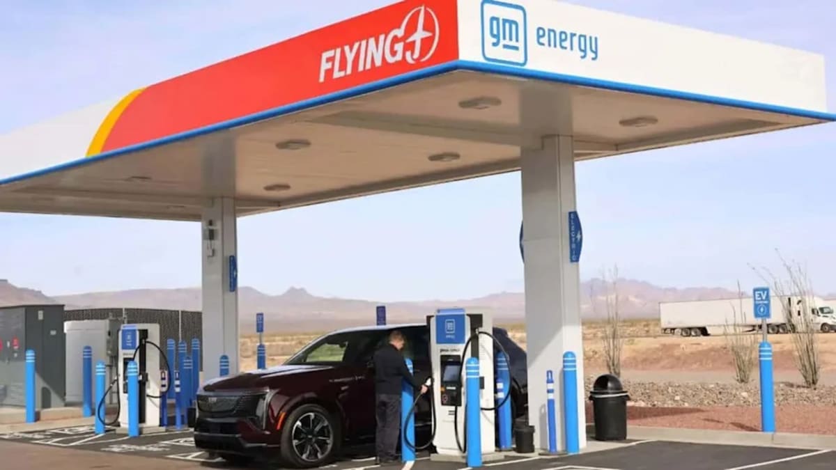 Pilot Hits 300 EV Charging Stations Across America - Image 3