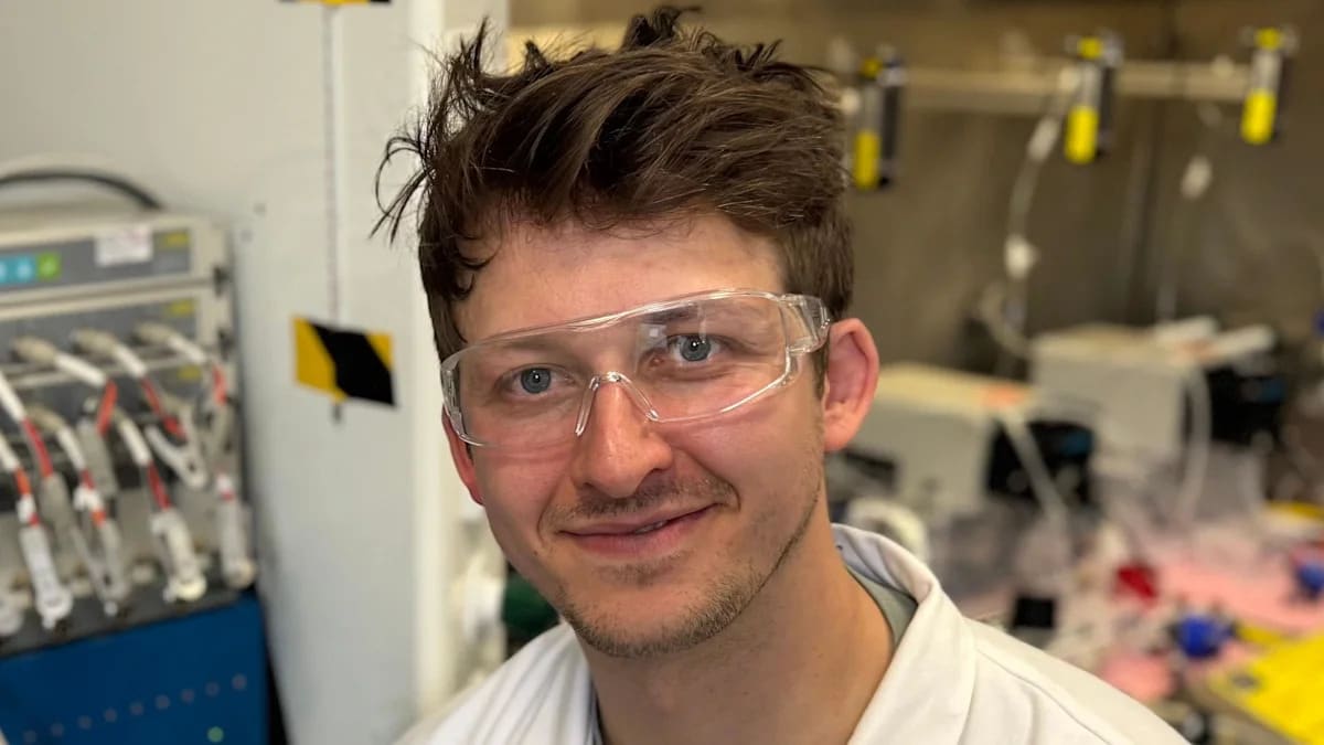 Belfast Scientists Give Away £74 Battery Blueprint for Free