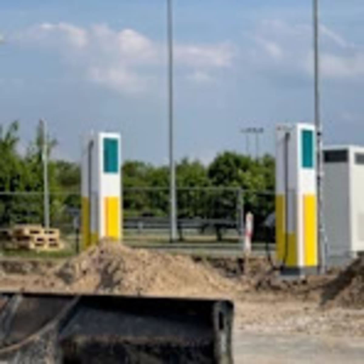 Driver Gets Free EV Charging from Netherlands Wind Power - Image 5