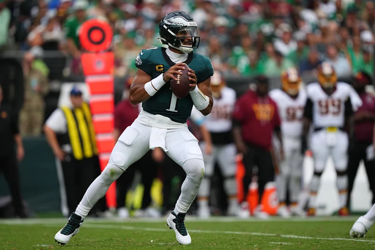 Eagles Win Opener 24-22 in Thrilling Season Start