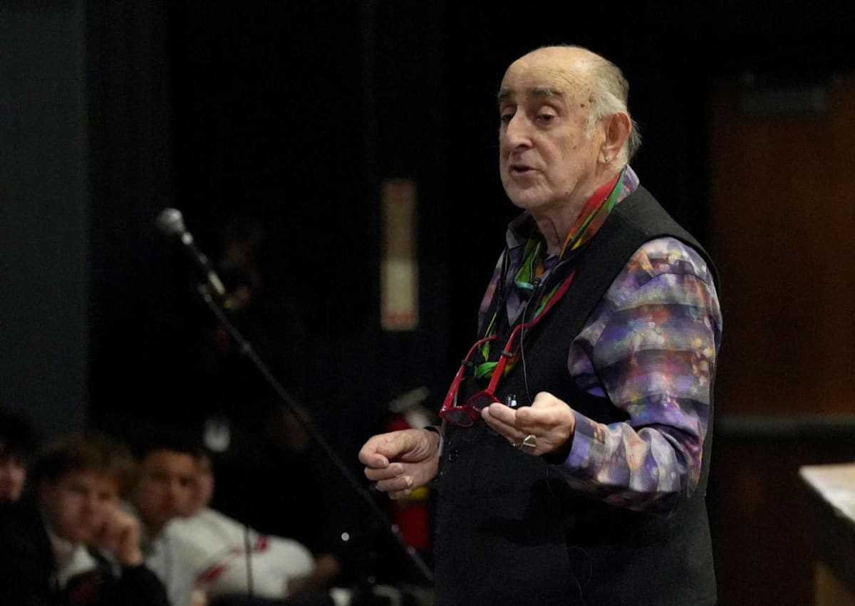 Holocaust Survivor Shares Story With 900 Cape Students - Image 2