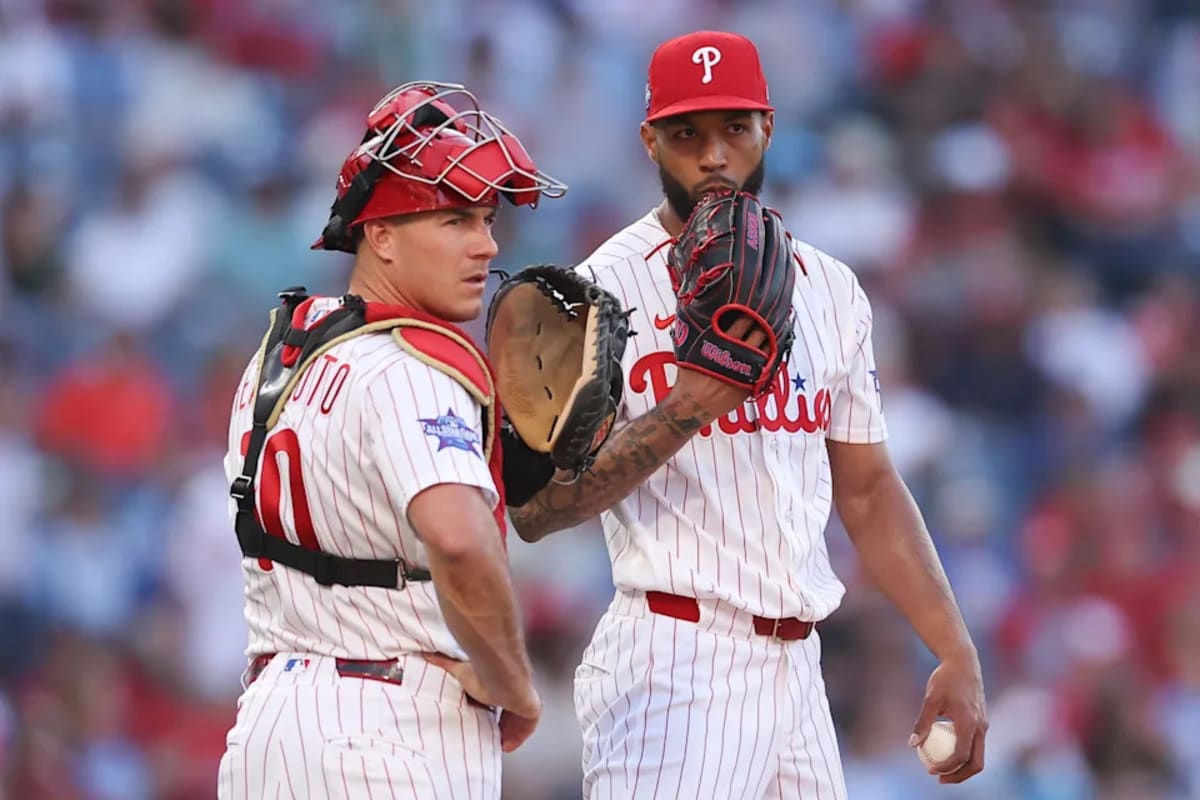 Phillies' Sanchez Breaks 91-Year Record for Left-Handers - Image 2