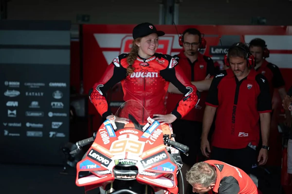 Kayla Yaakov First Woman to Ride Ducati MotoGP Bike - Image 5