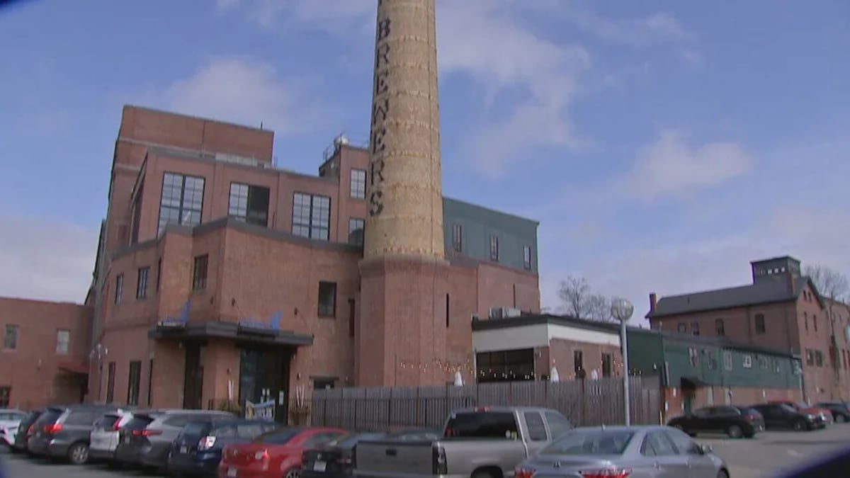 Boston Scottish Pub Preps for 40K Fans During World Cup - Image 4