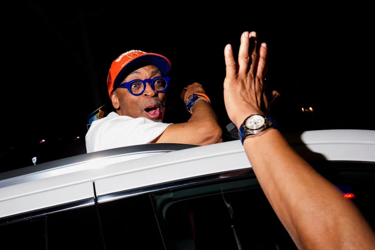 Knicks Finals Run Brings Fans Together in Houses of Worship - Image 5