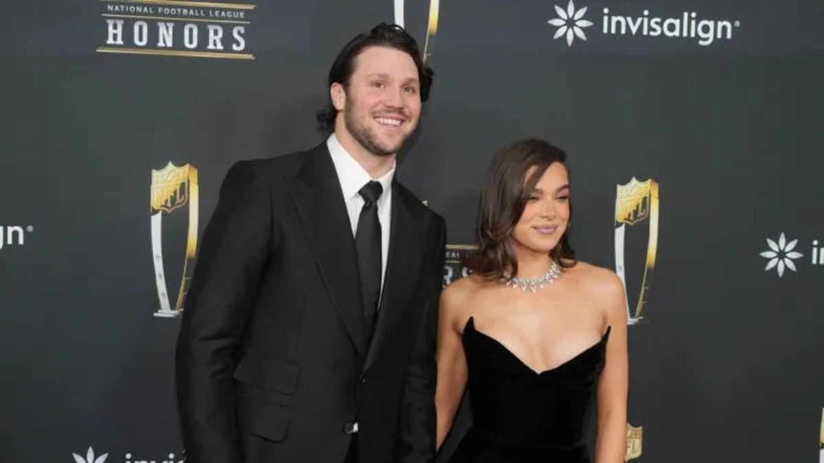 Josh Allen and Hailee Steinfeld Share First Baby Photo - Image 2