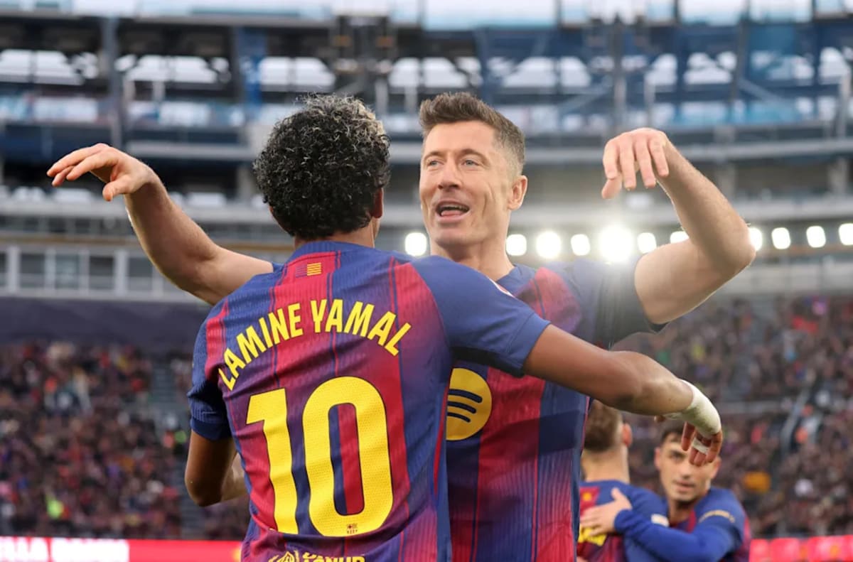 Lamine Yamal's Tribute to Lewandowski After Barcelona Exit - Image 4