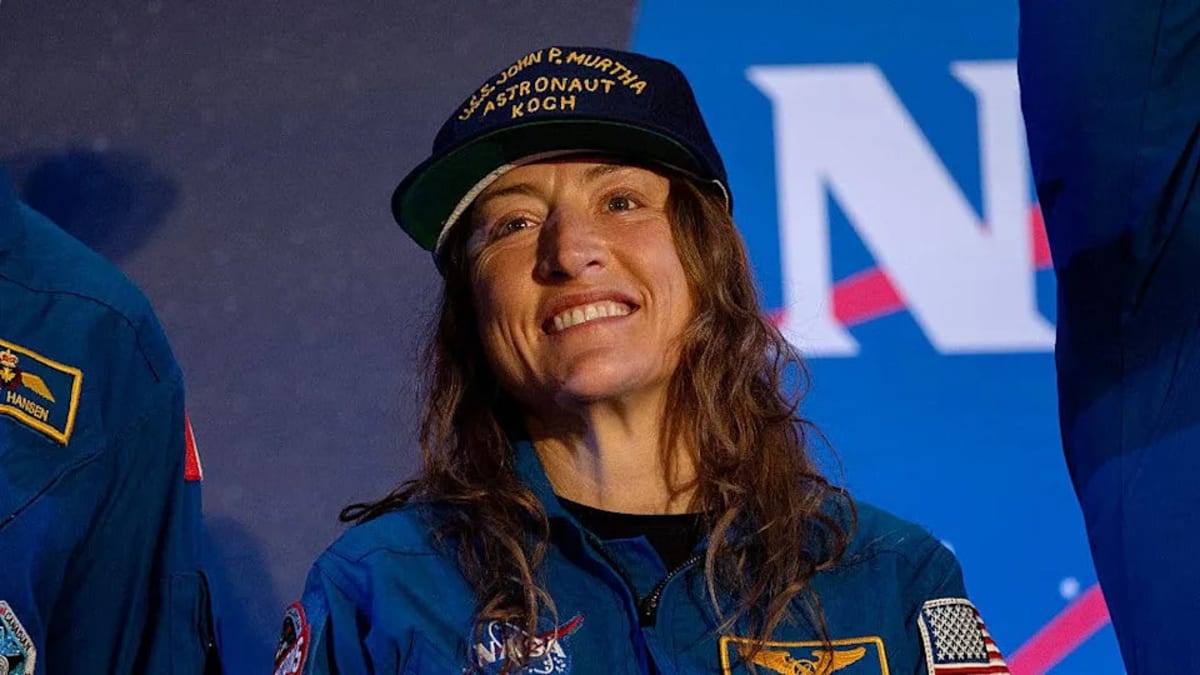 Astronaut Christina Koch Recovering After Record Moon Mission - Image 2