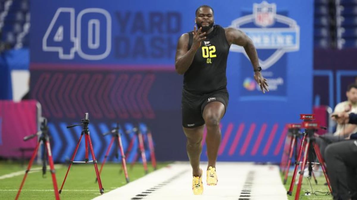 NFL Rookie Caleb Banks Brings 5 Exotic Pets to Minnesota