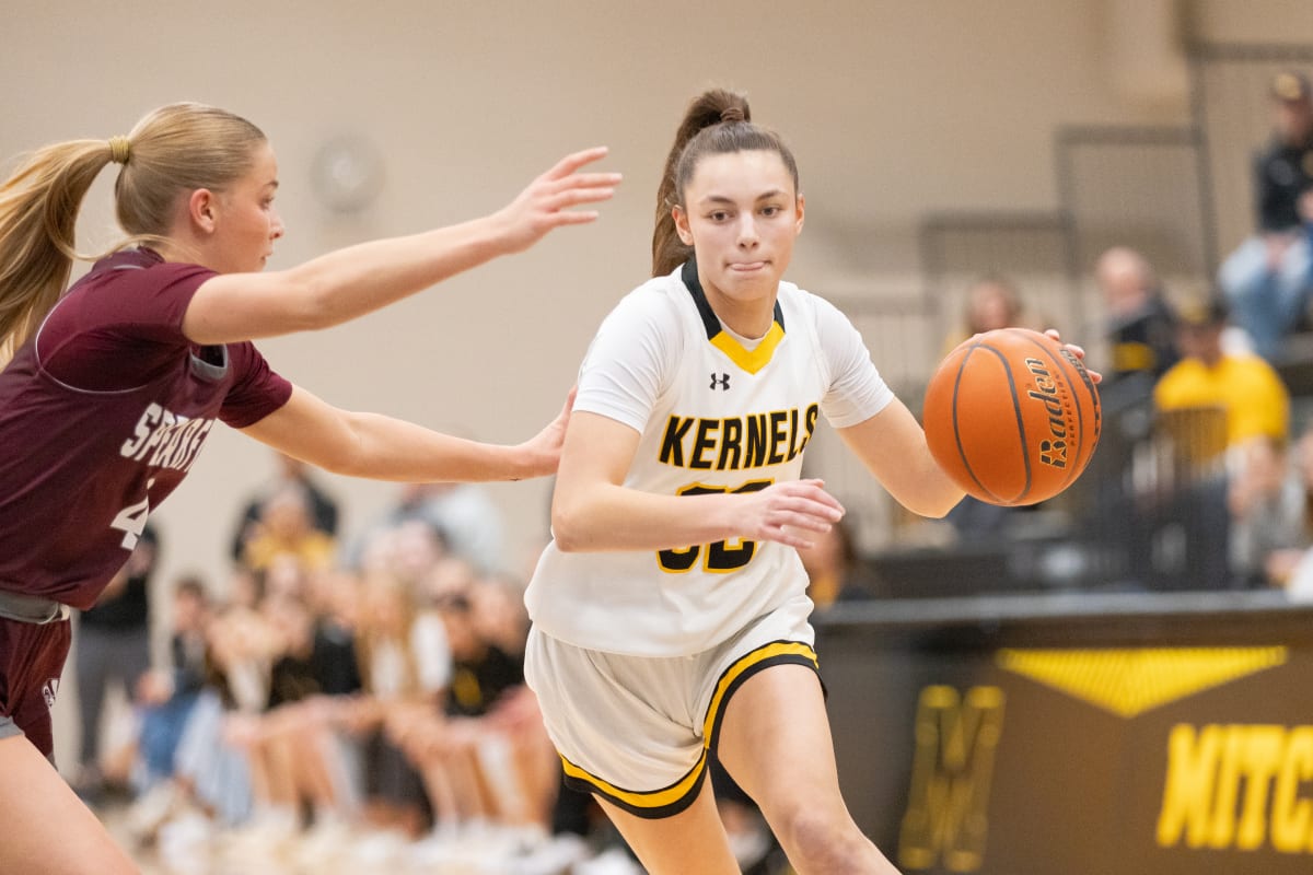 Freeman, SD Boys Win Football and Basketball Titles Same Year - Image 5