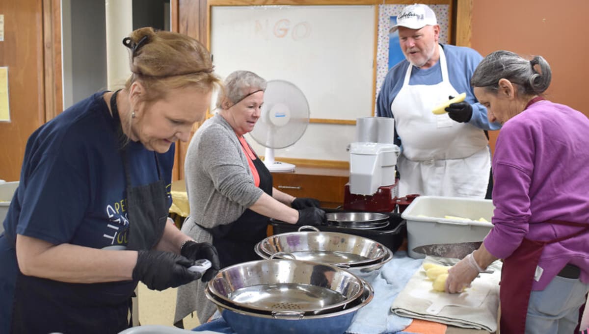 40 Volunteers Keep Michigan Senior Center Thriving 45 Years - Image 2