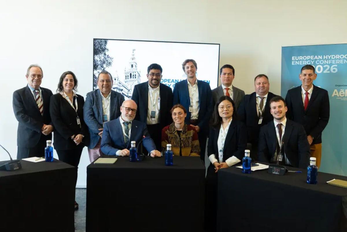 Representatives from multiple countries signing hydrogen cooperation agreements at European congress in Seville