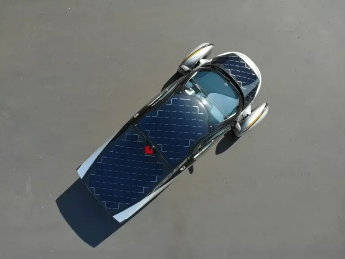 Solar EV Charges Itself 40+ Miles Daily in New Tests