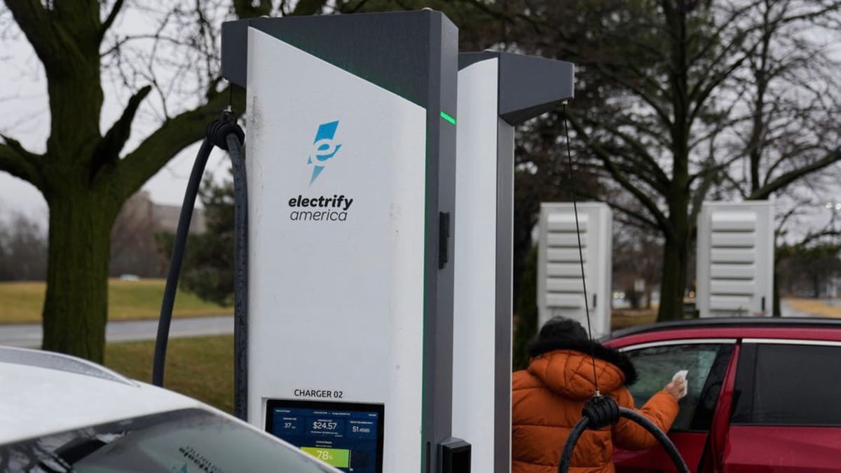 EV Sales Surge 16% as Used Models Hit Record Highs