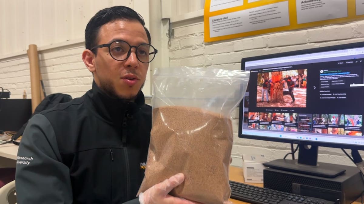 UWM Researchers Turn Trash Into Clean Hydrogen Fuel - Image 2