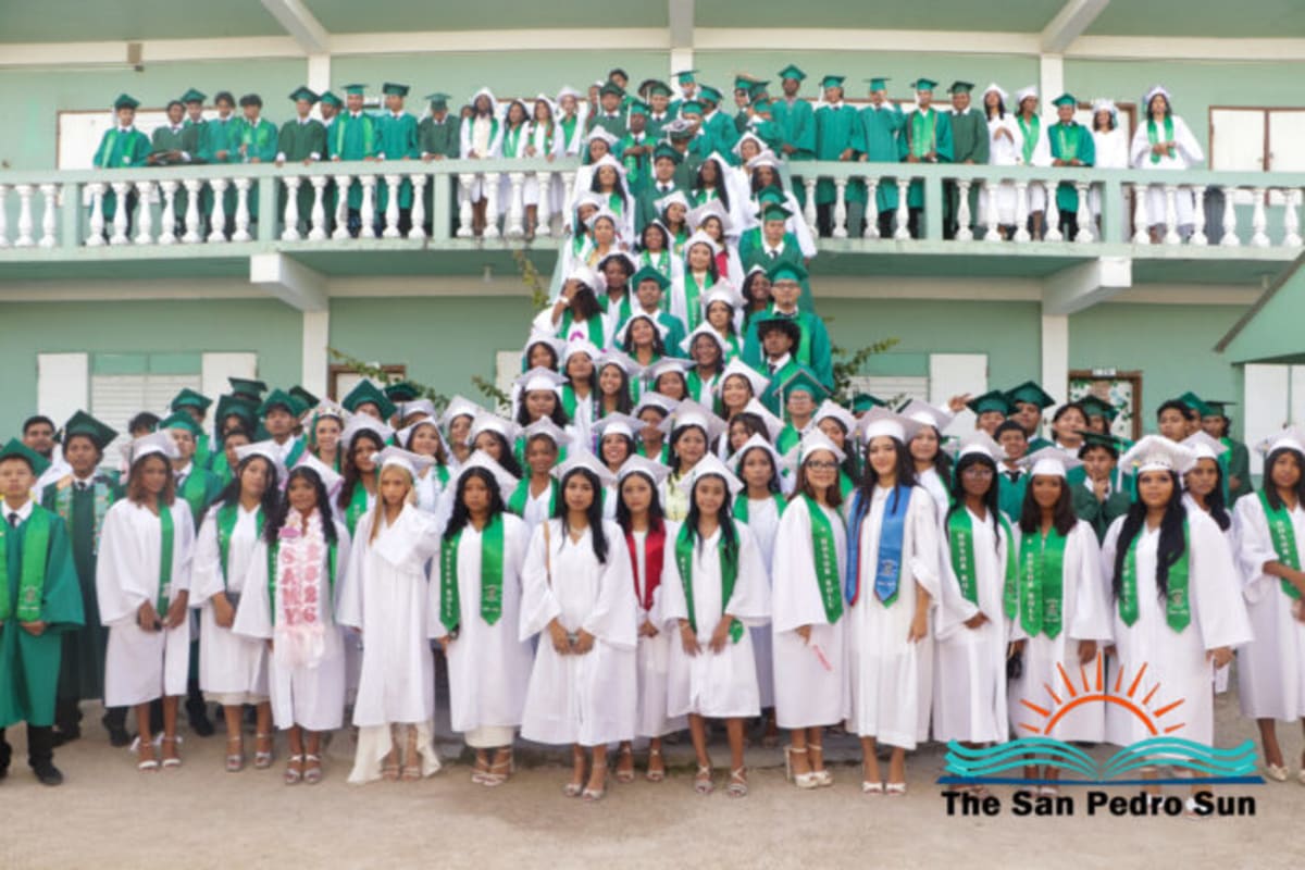 San Pedro High Celebrates 50 Years with Record 153 Graduates - Image 2