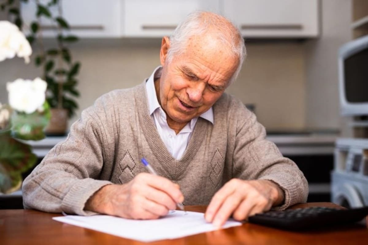 Simple Writing Test May Detect Cognitive Decline Early - Image 2