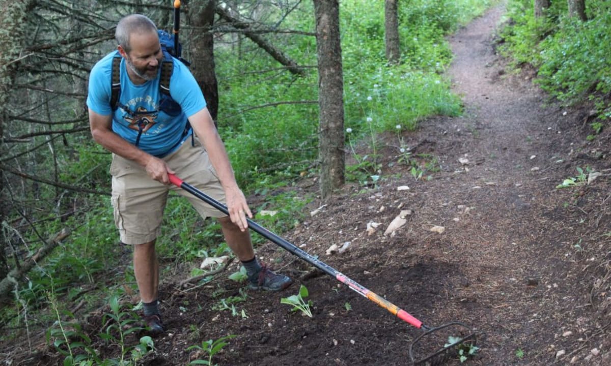 Sheridan Trail Volunteers Get Snacks, Rides, Community