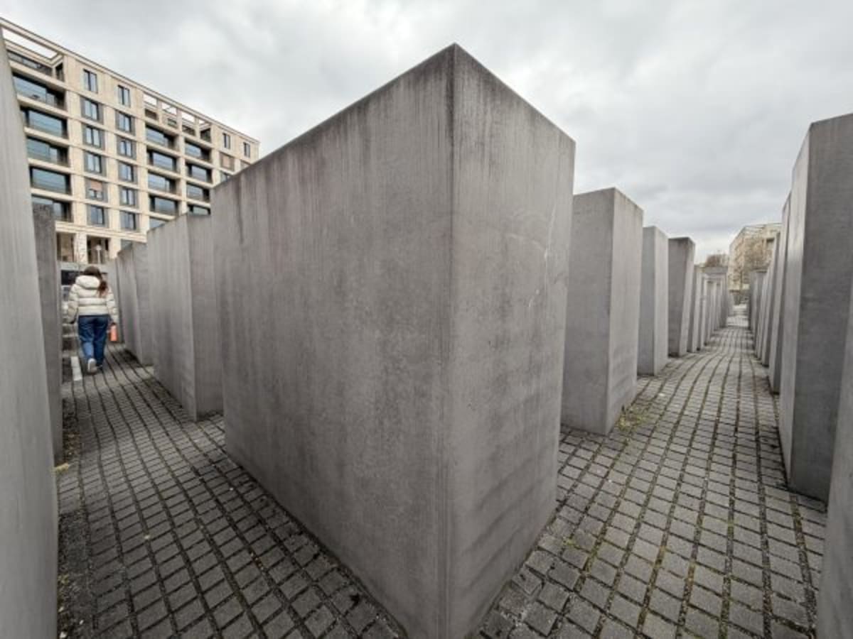 Holocaust Survivor at 90: 'Hitler Lost. I Have Grandchildren - Image 3