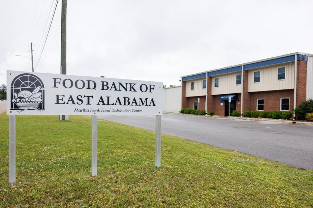 Auburn Students Answer the Call to Serve Their Community - Image 2