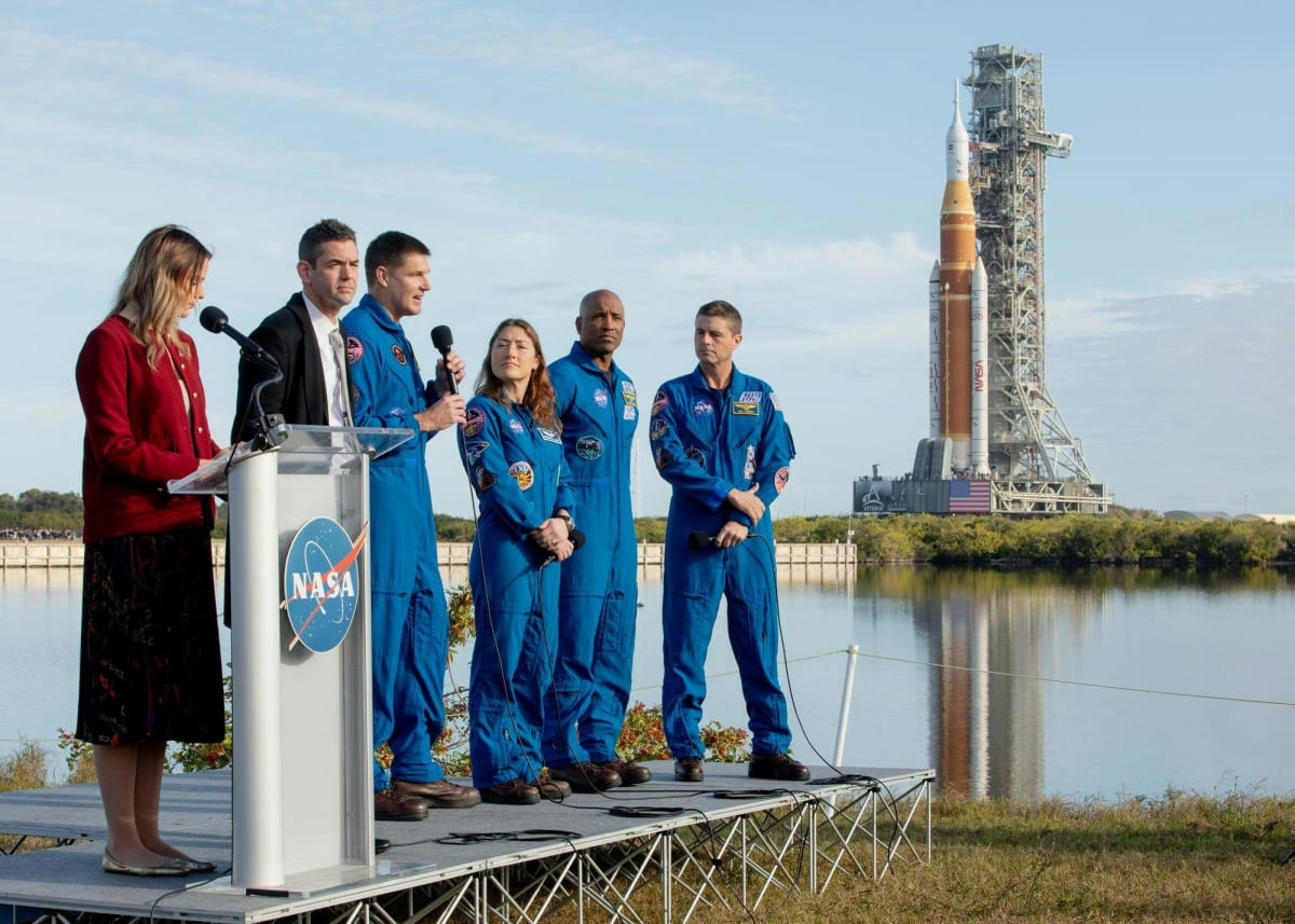 NASA's Artemis Program Returns Humans to the Moon in 2025 - Image 2