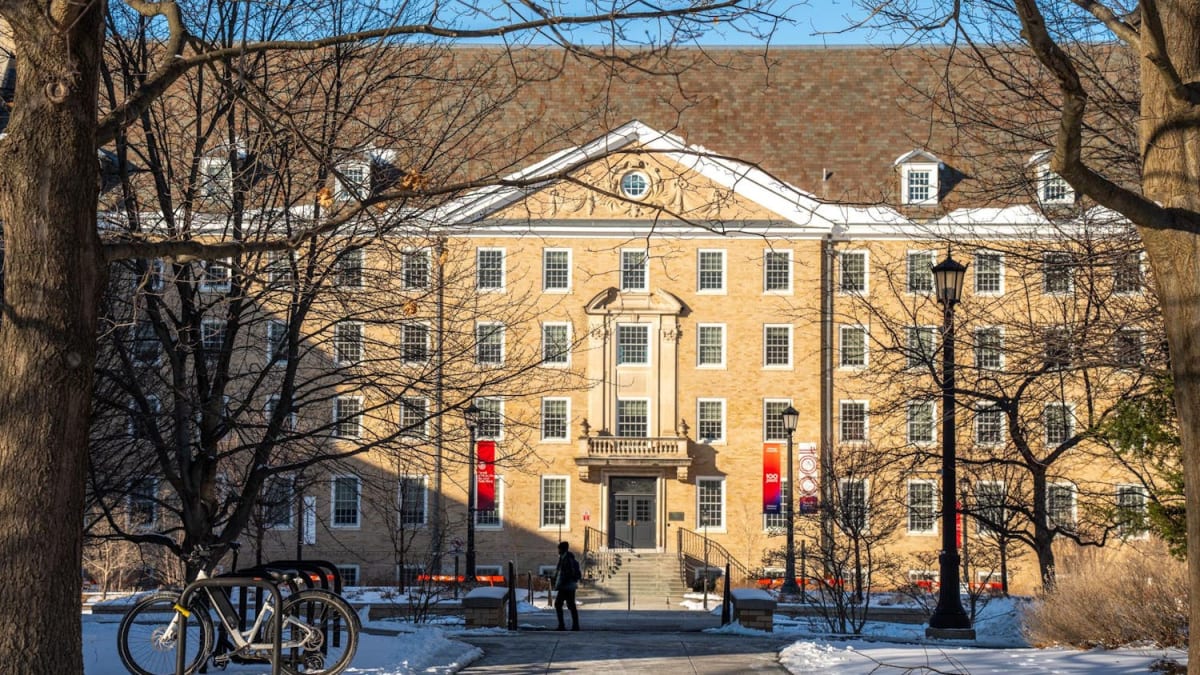 NASA's Artemis Program Returns Humans to the Moon in 2025 - Image 5