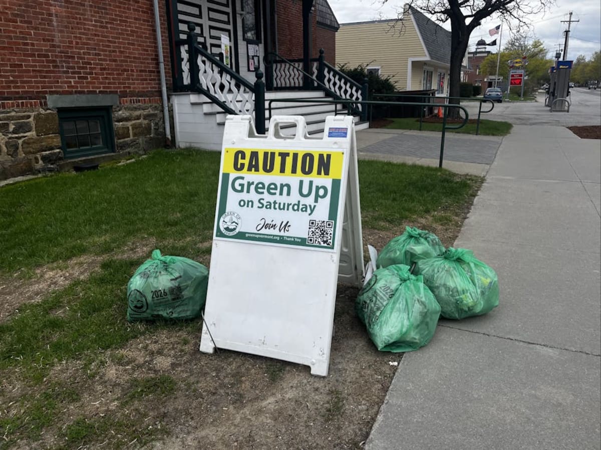 25,000 Vermonters Clean 95% of State Roads in One Day - Image 2