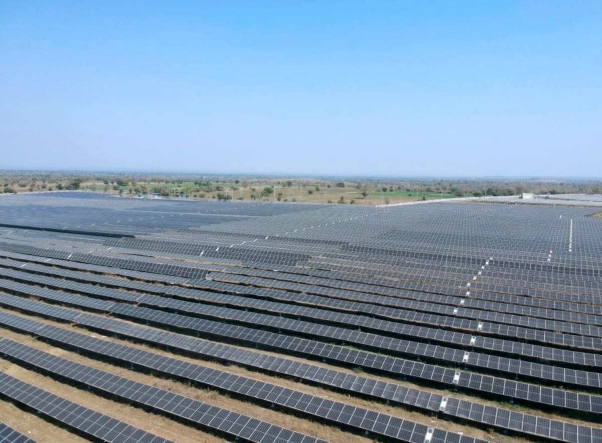 EU Solar Hits 25% Power Share, Saves €30B in Gas Costs