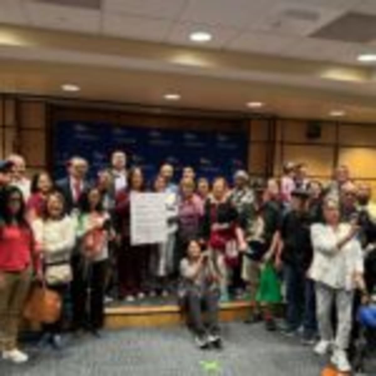 Queens Celebrates Cancer Survivors, Calls for Research Funds - Image 5