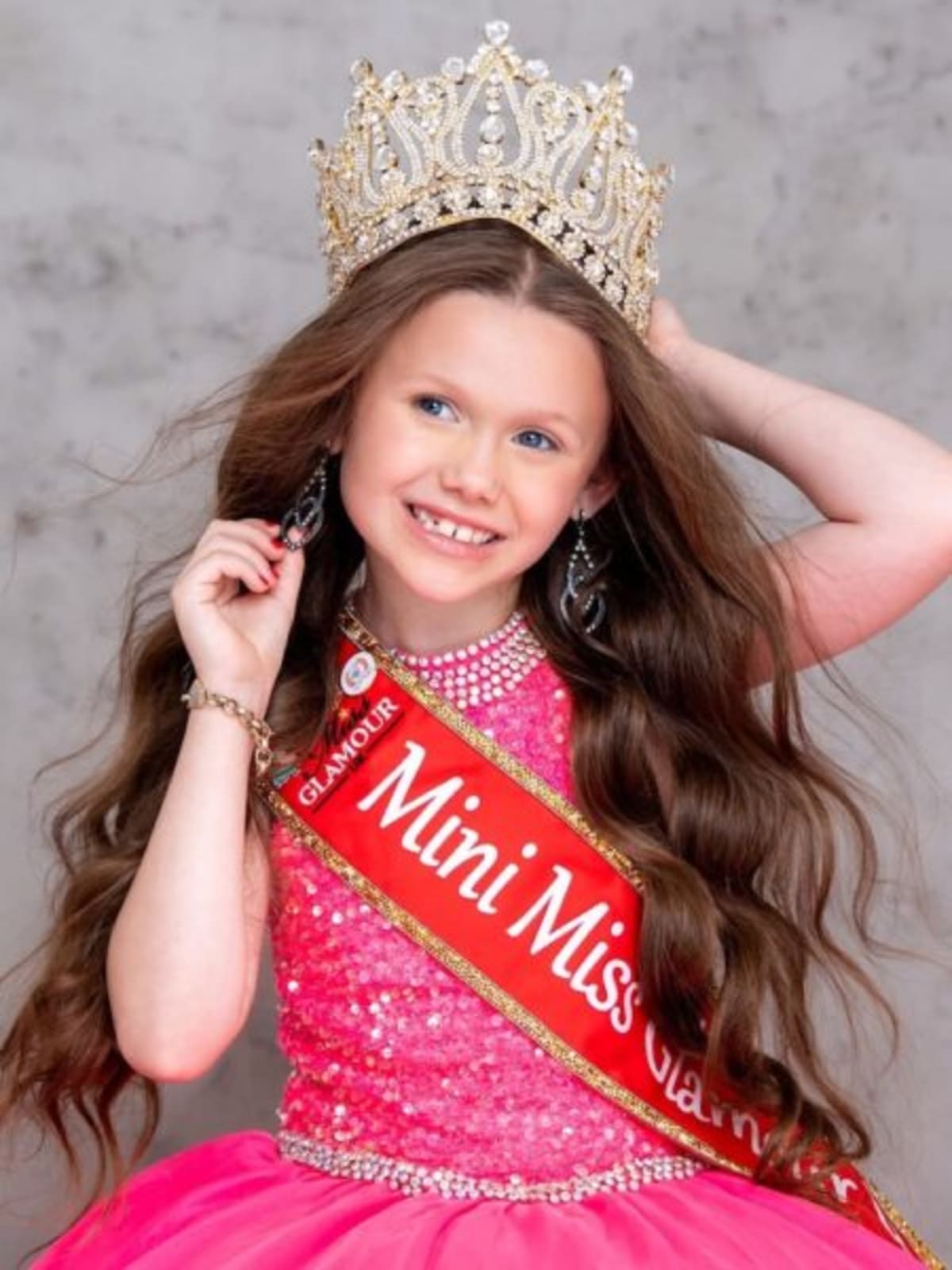8-Year-Old Autistic Girl Raises £762 for Charity - Image 3