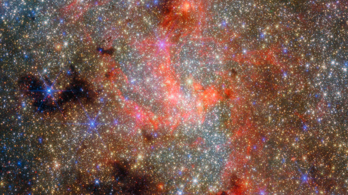 Artistic rendering of dying star with dusty envelope near Milky Way's central black hole