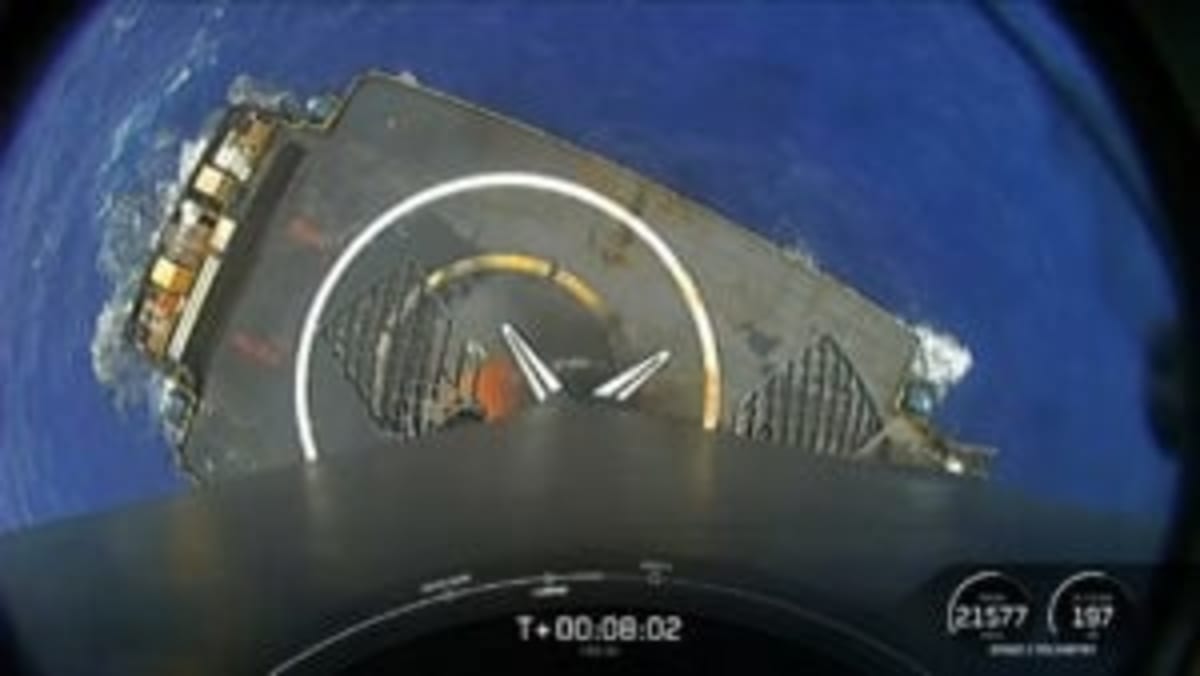 NASA's Artemis II: From 1 MPH Crawl to 25,000 MPH Return - Image 4