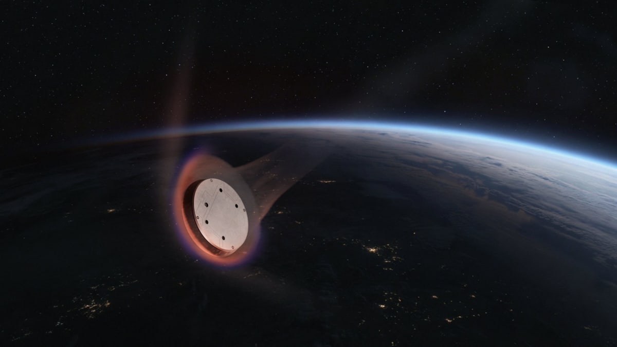 SpaceX Starfall spacecraft preparing to launch pharmaceutical research laboratories into microgravity orbit
