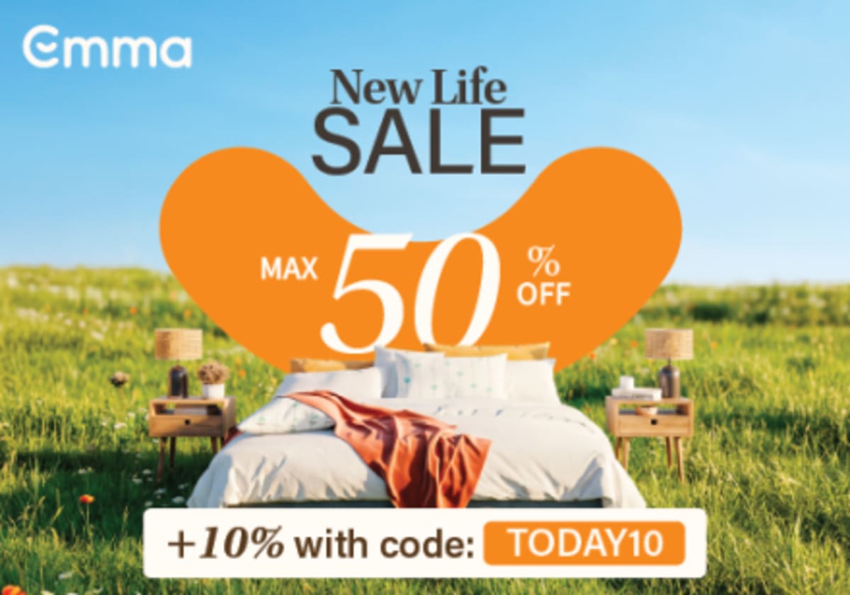 Japan's First Female PM Honors U.S. Fallen in D.C. - Image 3