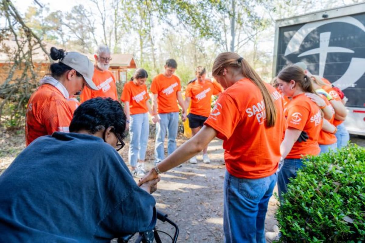 Students Help 3,300 Families After Ice Storm Disaster - Image 5