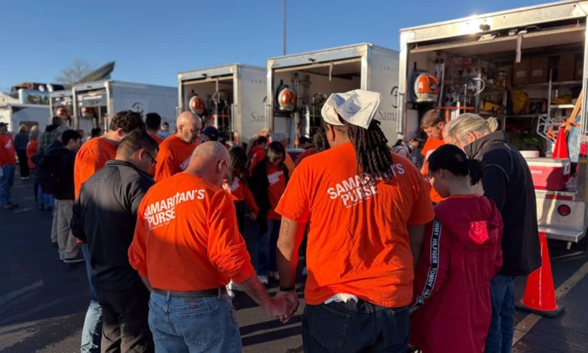 Volunteers Rush to Wisconsin After Tornado Tears Through Towns