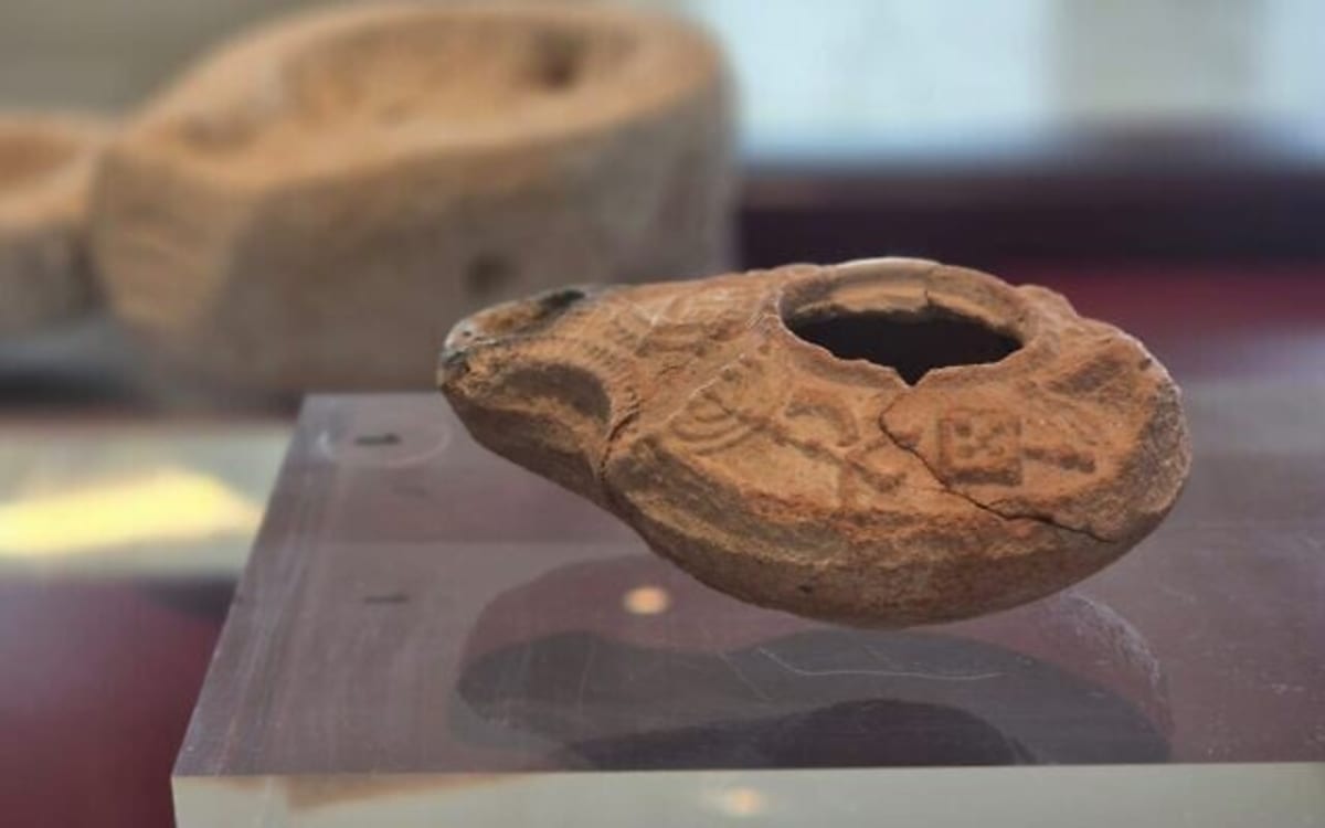 Earth's Magnetic Field Helps Spot Fake Ancient Pottery - Image 3