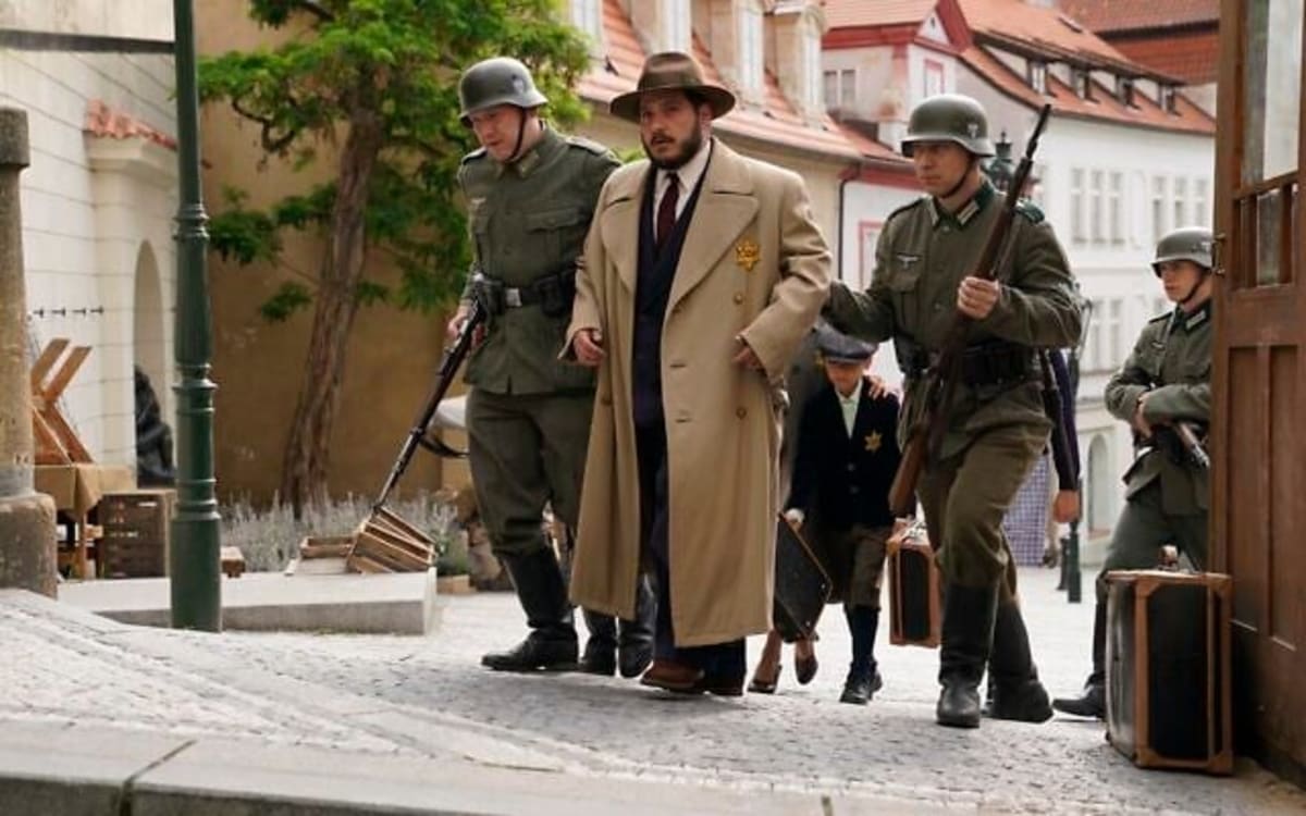 Holocaust Survivor Helps Teens, Inspires New Film - Image 5