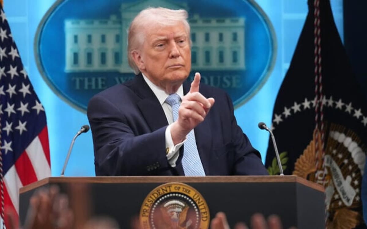 US and Iran Pause Conflict for Two-Week Peace Talks - Image 5