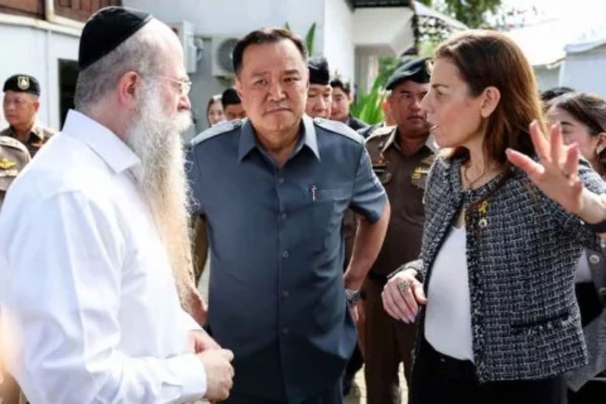 Thailand Evacuates 300 Nationals from Iran Conflict Zone - Image 3