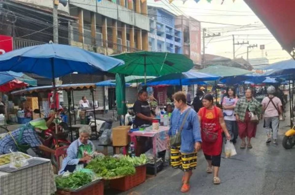 Bangkok Opens $2/Day Hawker Center for 130 Street Vendors - Image 3