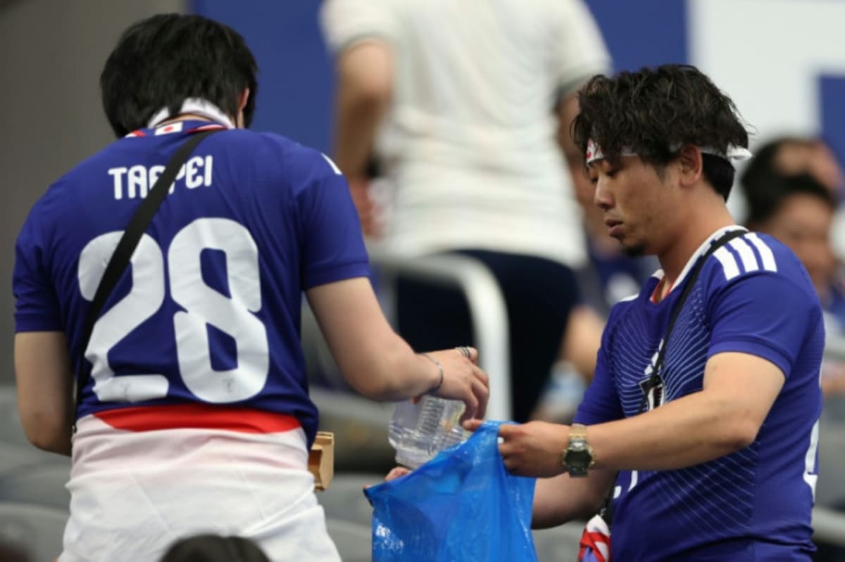 Japan Fans Clean Stadium After World Cup Match in Texas