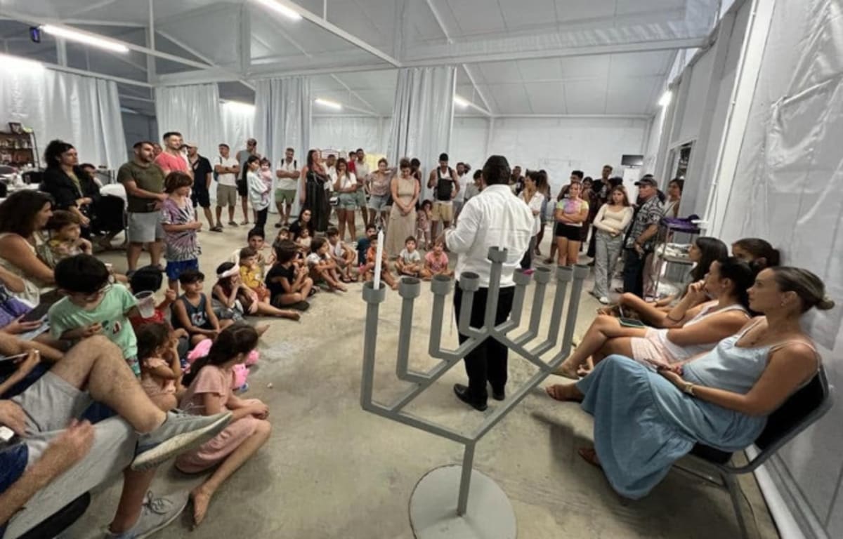 Israelis Open Secular Center on Thailand's Koh Phangan