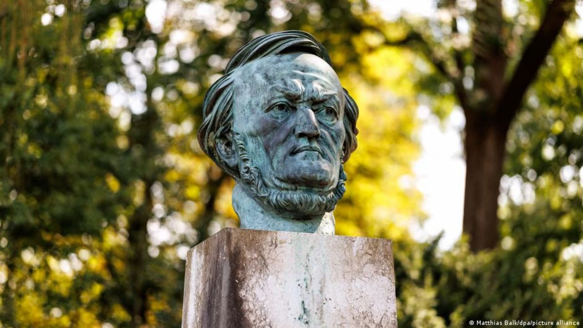 Historic Bayreuth Festival theater building where reinstated Holocaust memorial concert will honor silenced Jewish musicians
