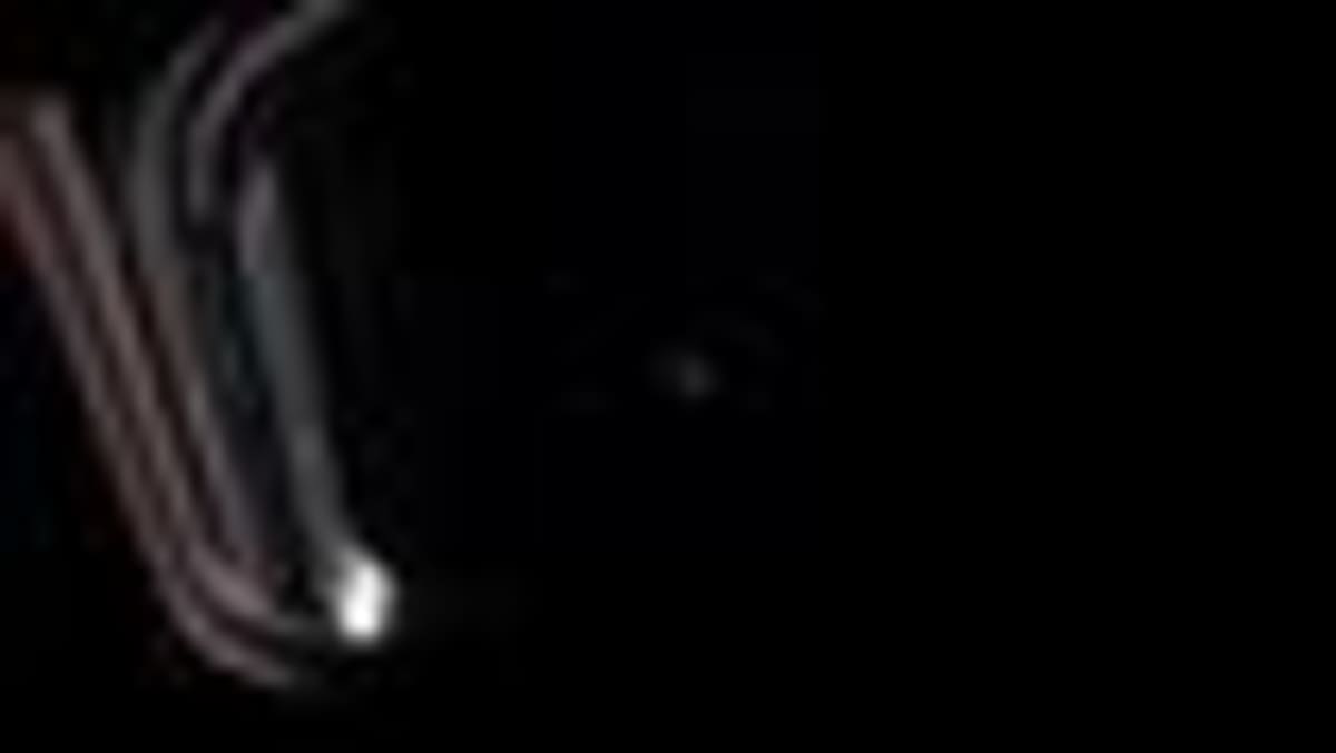 Artemis II Crew Enters Lunar Orbit After 52 Years - Image 2