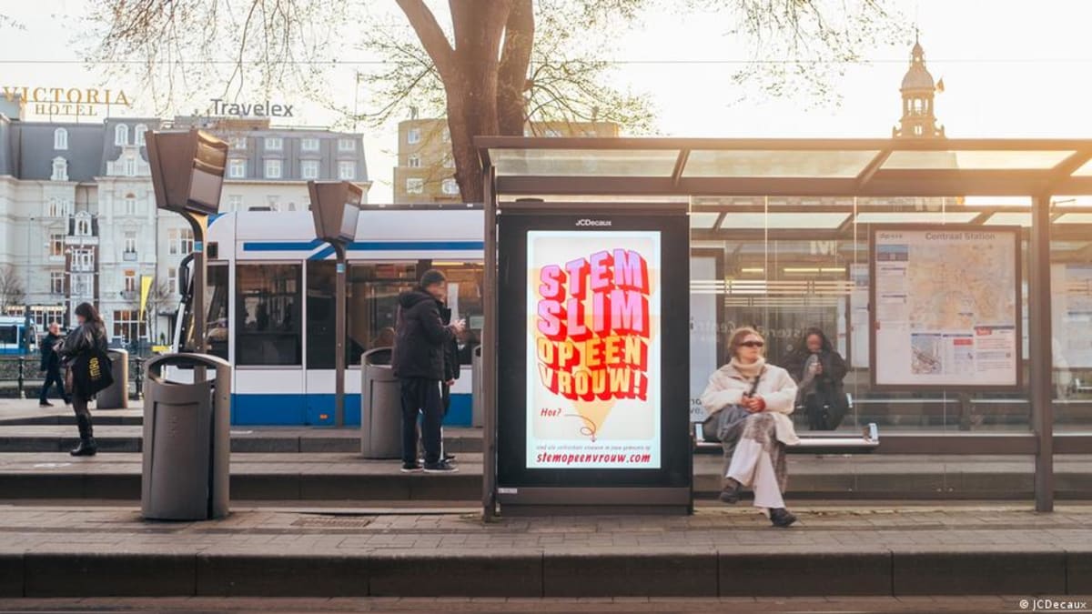 Fatuma Muhumed smiling at her inauguration ceremony as municipal councilor in Apeldoorn, Netherlands