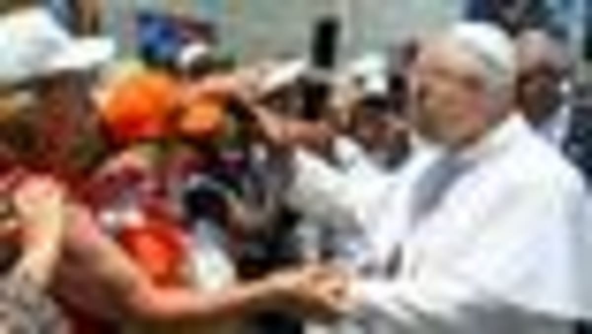 Pope Leo Honors Migrant Dignity as Atlantic Crossings Drop - Image 2